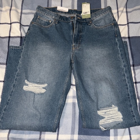 H&M Baggy Lowrise Jeans - Picture 2 of 4